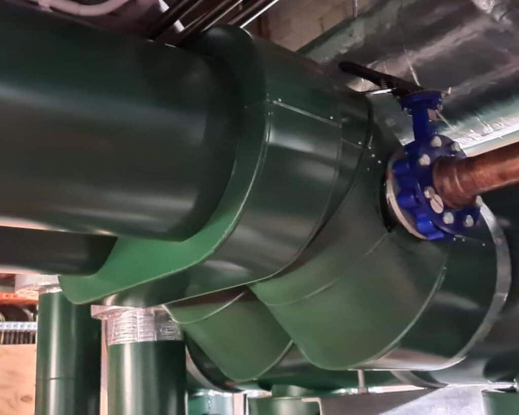 Pipe insulation system in plant